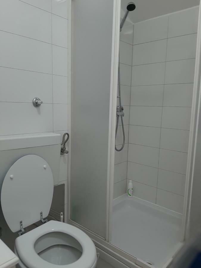 Studio Apartman Lady Appartement Njivice Buitenkant foto